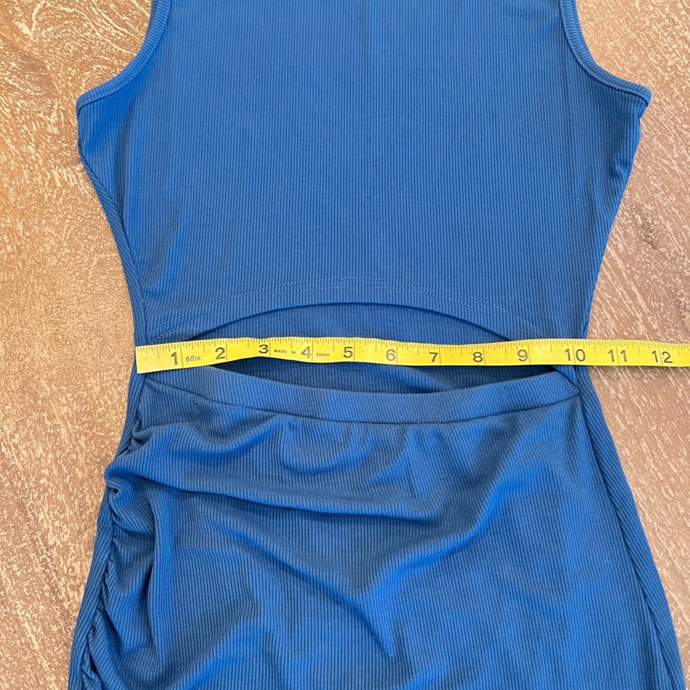 Jewel tone Sleeveless Dress - Picture 3 of 6